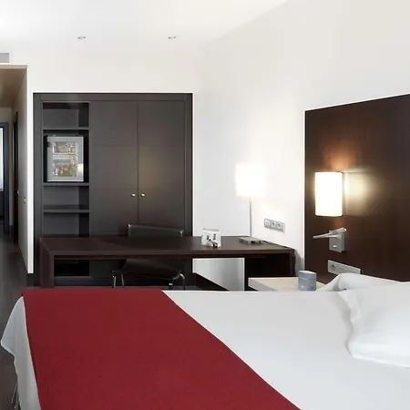 Nh Campo De Gibraltar 호텔 4*