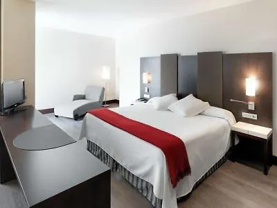 Hotel Nh Campo De Gibraltar 4*